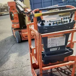 2014 JLG E300AJP Articulating Boom Lift