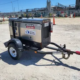 2020 Lincoln Electric VANTAGE 322 Welder
