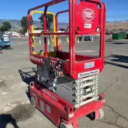 2018 MEC MICRO 19 Scissor Lift