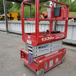 2017 MEC 1330SE Scissor Lift