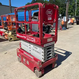 2018 MEC MICRO 19 Scissor Lift