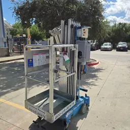 2018 Genie AWP-30SDC Pusharound Lift