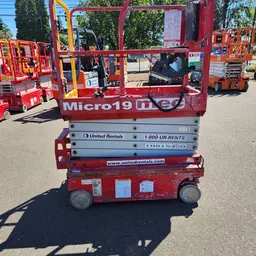2018 MEC MICRO 19 Scissor Lift
