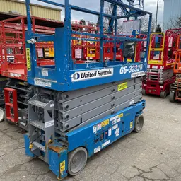 2017 Genie GS-3232 Scissor Lift