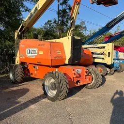 2016 JLG 800AJ Articulating Boom Lift
