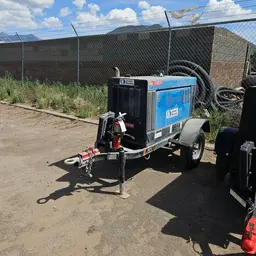 2021 Miller Welders Big Blue 300R Welder