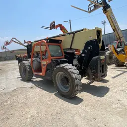 2017 JLG 1055 Forklift