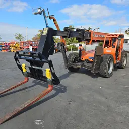 2017 SKYTRAK 10054 Forklift