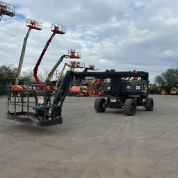 2017 JLG 800AJ Articulating Boom Lift