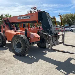 2016 SKYTRAK 6042 Forklift