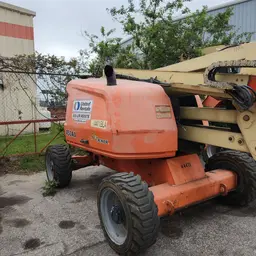 2017 JLG 450AJ Articulating Boom Lift