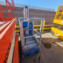2016 Genie GR-20 Self-Propelled One-Person Lift