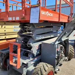 2017 Skyjack SJ6832RT Rough Terrain Scissor Lift