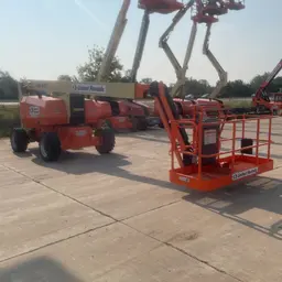 2016 JLG 800AJ Articulating Boom Lift