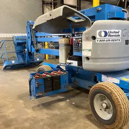 2013 Genie Z-45/25J DC Articulating Boom Lift