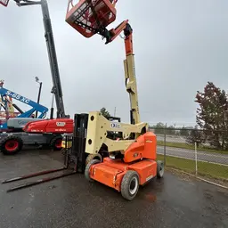 2014 JLG E400AJPN Articulating Boom Lift