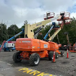 2015 JLG 800S Boom Lift