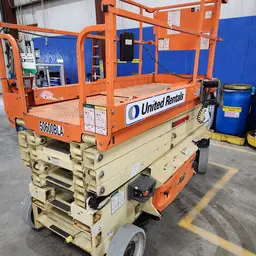 2017 JLG 3246ES Scissor Lift