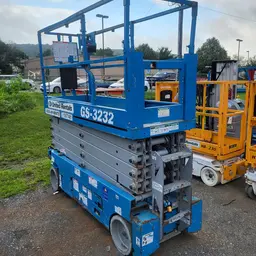 2017 Genie GS-3232 Scissor Lift