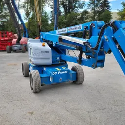 2013 Genie Z-45/25J DC Articulating Boom Lift