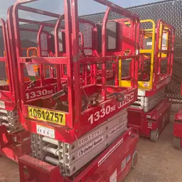 2017 MEC 1330SE Scissor Lift