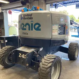 2016 Genie Z-62/40 Articulating Boom Lift