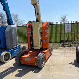 2015 JLG E300AJP Articulating Boom Lift