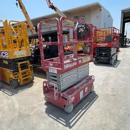 2018 MEC MICRO 19 Scissor Lift