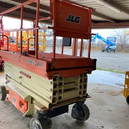 2017 JLG 3246ES Scissor Lift