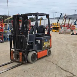 2018 Toyota 8FBCU25 Forklift