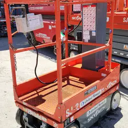 2018 Skyjack SJ12 Self-Propelled One-Person Lift