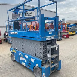 2017 Genie GS-3232 Scissor Lift