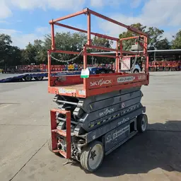 2015 Skyjack SJIII3226 Scissor Lift