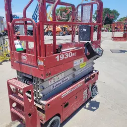 2017 MEC 1930SE Scissor Lift