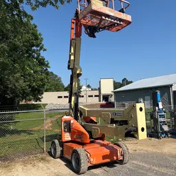 2016 JLG E450AJ Articulating Boom Lift