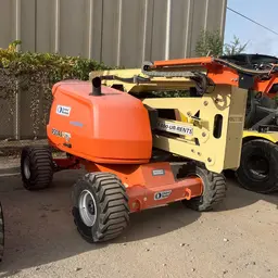 2017 JLG 450AJ Articulating Boom Lift