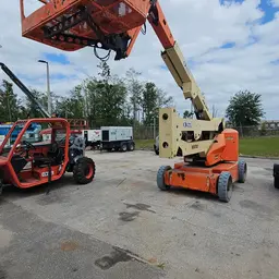2014 JLG E450AJ Articulating Boom Lift