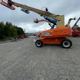 2015 JLG 800S Boom Lift