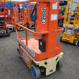 2017 JLG 1230ES Self-Propelled One-Person Lift