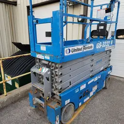 2017 Genie GS-3232 Scissor Lift