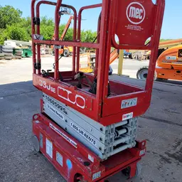 2017 MEC 1330SE Scissor Lift