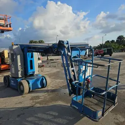2014 Genie Z-30/20N Articulating Boom Lift