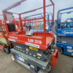 2016 Skyjack SJIII3219 Scissor Lift