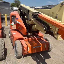 2014 JLG E400AJPN Articulating Boom Lift
