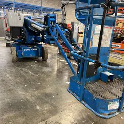 2012 Genie Z-40/23N RJ Articulating Boom Lift