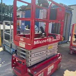 2018 MEC MICRO 19 Scissor Lift