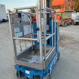 2018 Genie GR-20 Self-Propelled One-Person Lift