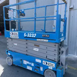 2016 Genie GS-3232 Scissor Lift
