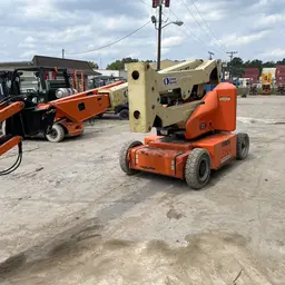 2014 JLG E400AJPN Articulating Boom Lift