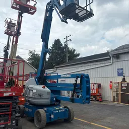 2012 Genie Z-40/23N RJ Articulating Boom Lift